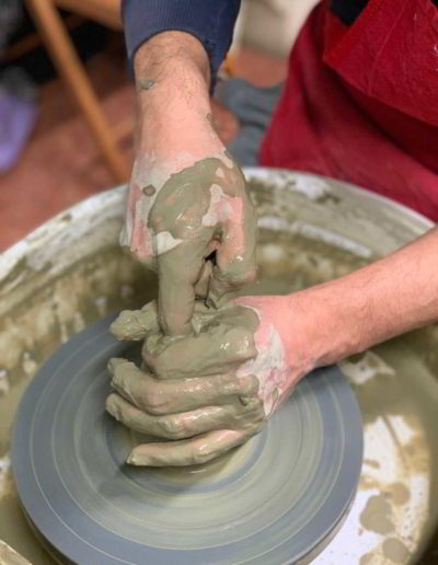 Foto del corso lavorazione e decorazione della creta